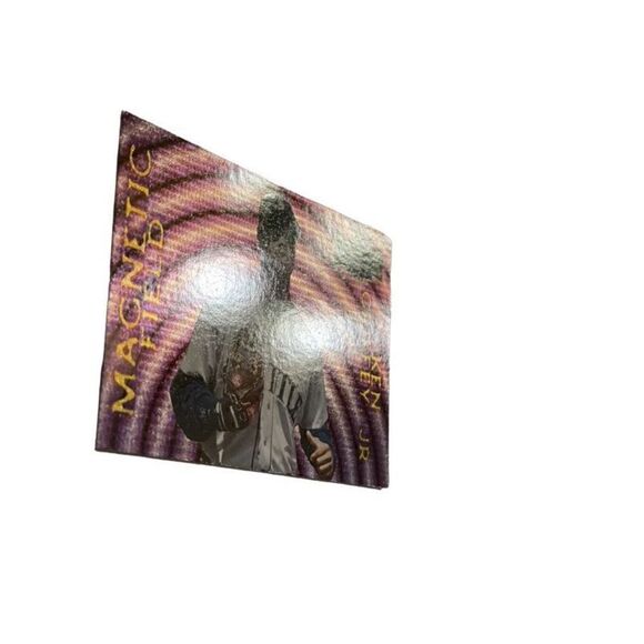 1997 fleer metal magnetic field ken Griffey Jr 4/10 rare rare mint condition - Picture 2 of 4